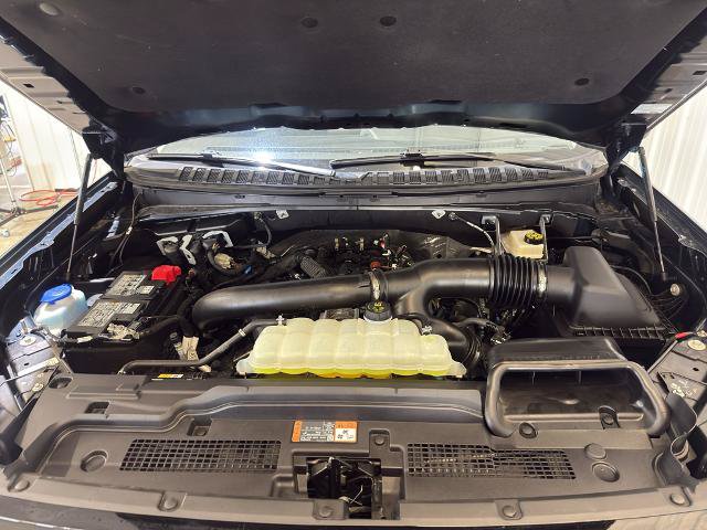 Certified 2025 Ford Expedition Active AWD/4WD image 7