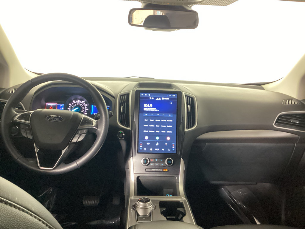 Certified 2024 Ford Edge SEL w/ Convenience Package AWD/4WD image 16