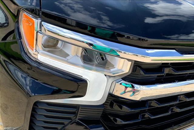 Used 2023 Chevrolet Silverado 1500 LT AWD/4WD image 27