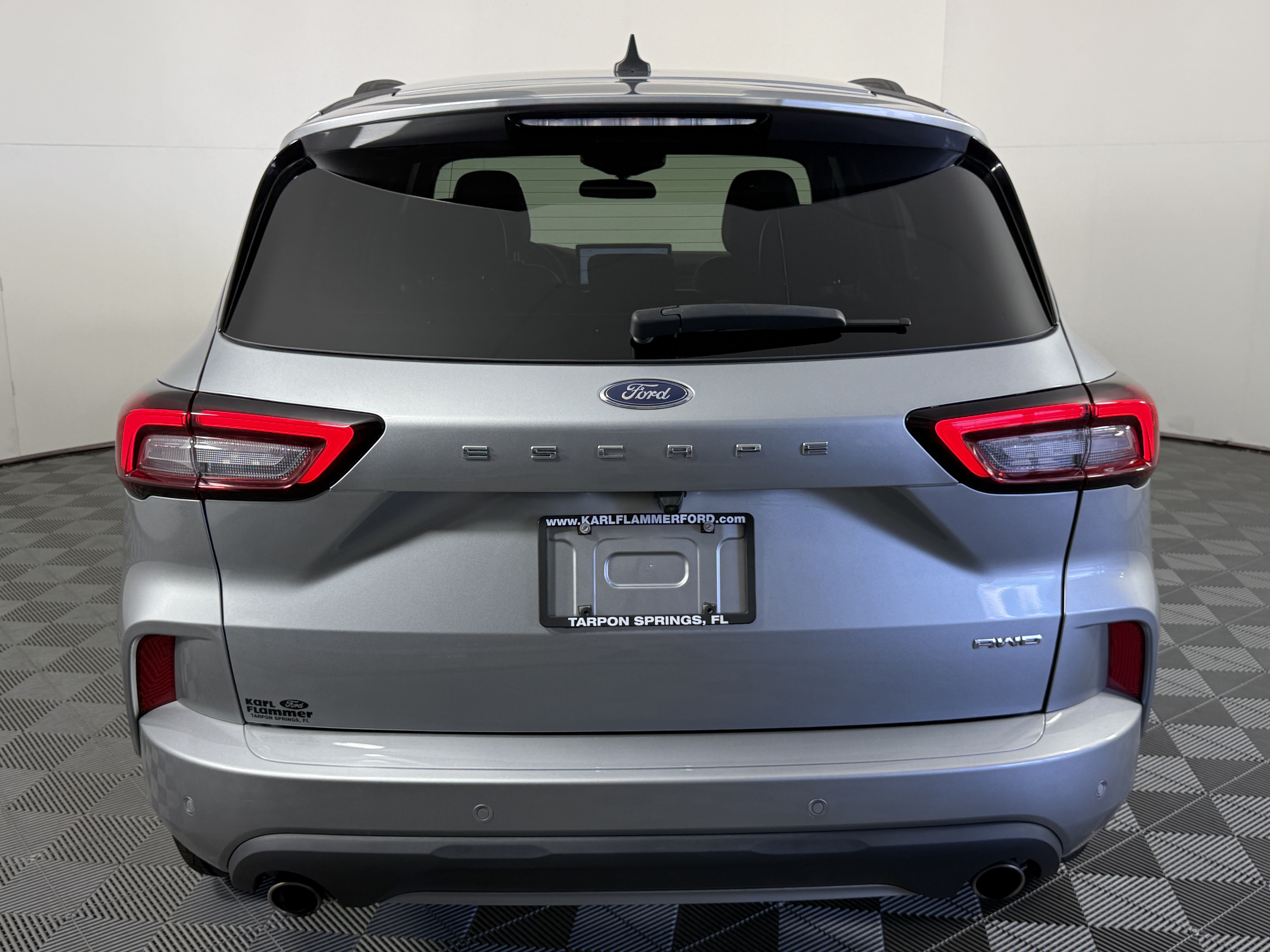 Certified 2023 Ford Escape ST-Line w/ Tech Pack #1 AWD/4WD image 4