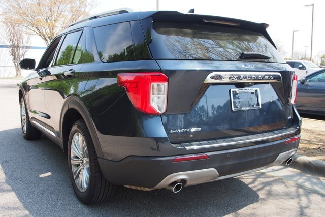 Certified 2023 Ford Explorer Limited w/ Hybrid Equipment Group 310A AWD/4WD image 5