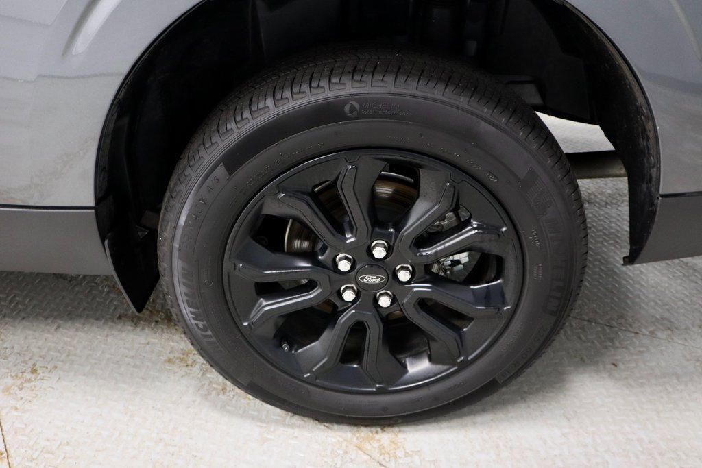 Certified 2024 Ford Maverick Lariat w/ Black Appearance Package image 20