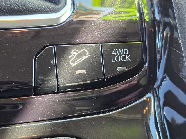 Used 2022 Jeep Compass Trailhawk w/ Trailhawk Elite Group image 21