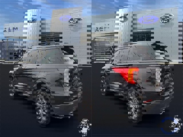 Certified 2023 Ford Explorer XLT w/ Equipment Group 202A image 4