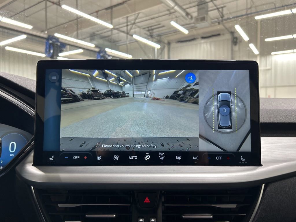 Certified 2024 Ford Escape Platinum image 23