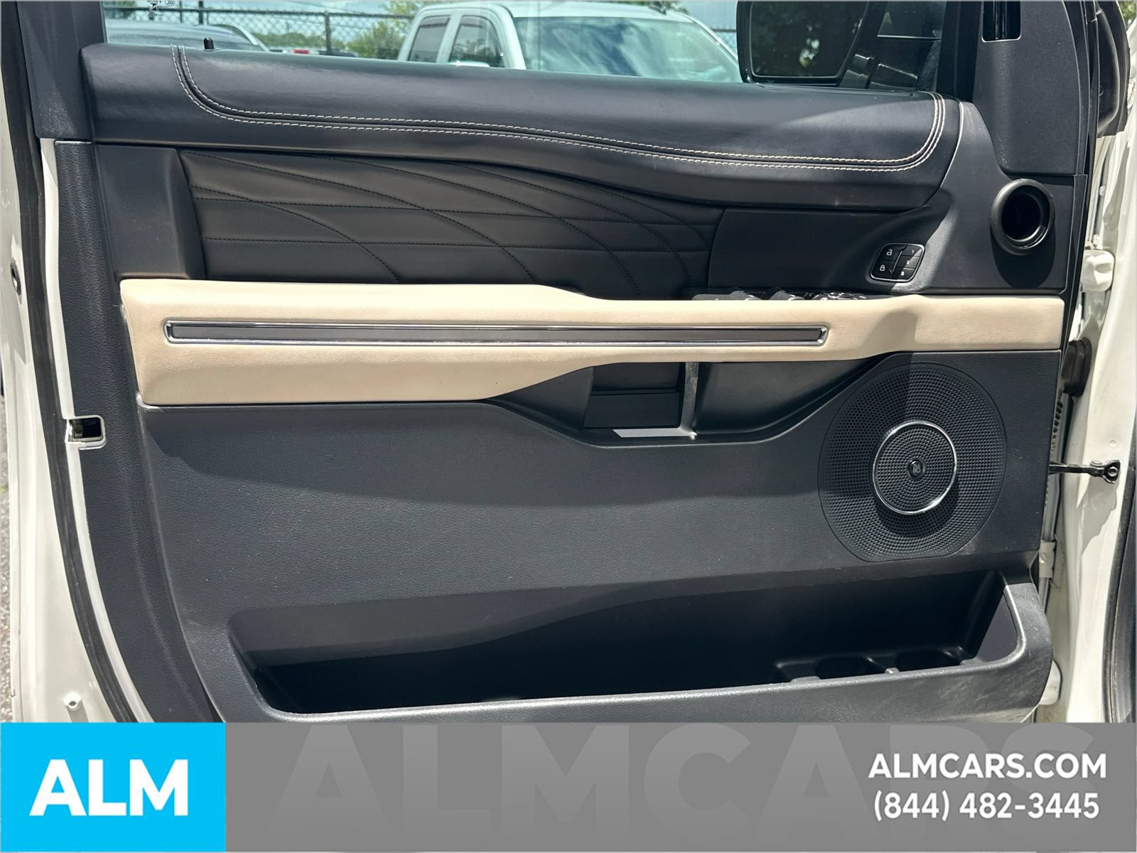 Certified 2023 Ford Expedition Platinum AWD/4WD image 11