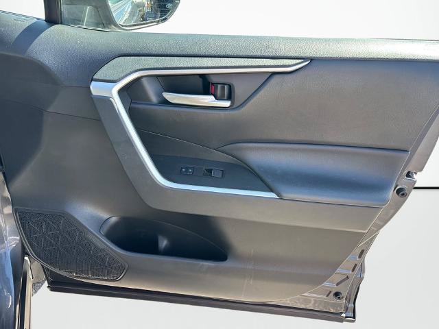 Used 2023 Toyota RAV4 XLE Premium AWD/4WD image 15