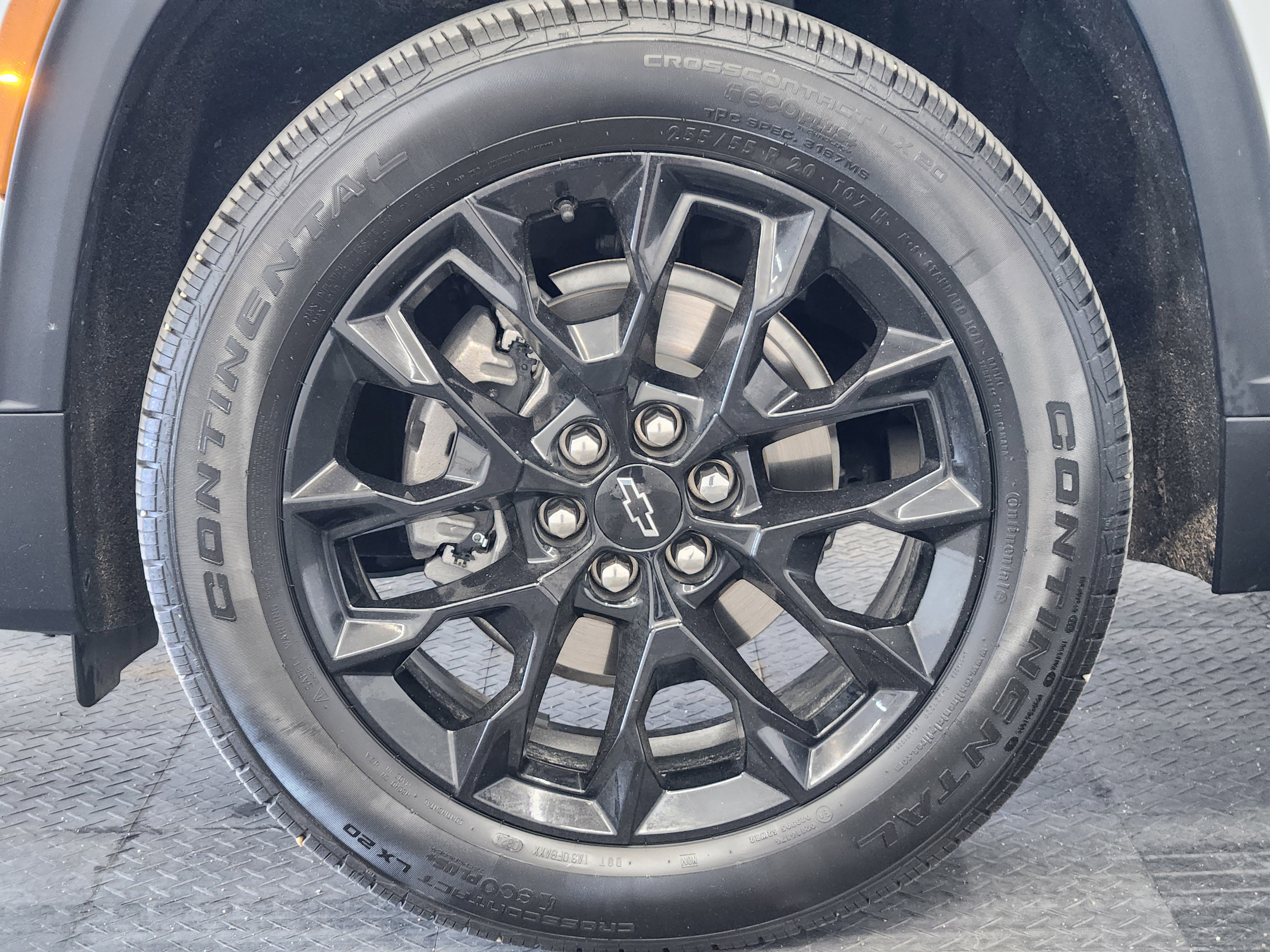 Used 2024 Chevrolet Traverse LT w/ Midnight/Sport Edition image 10