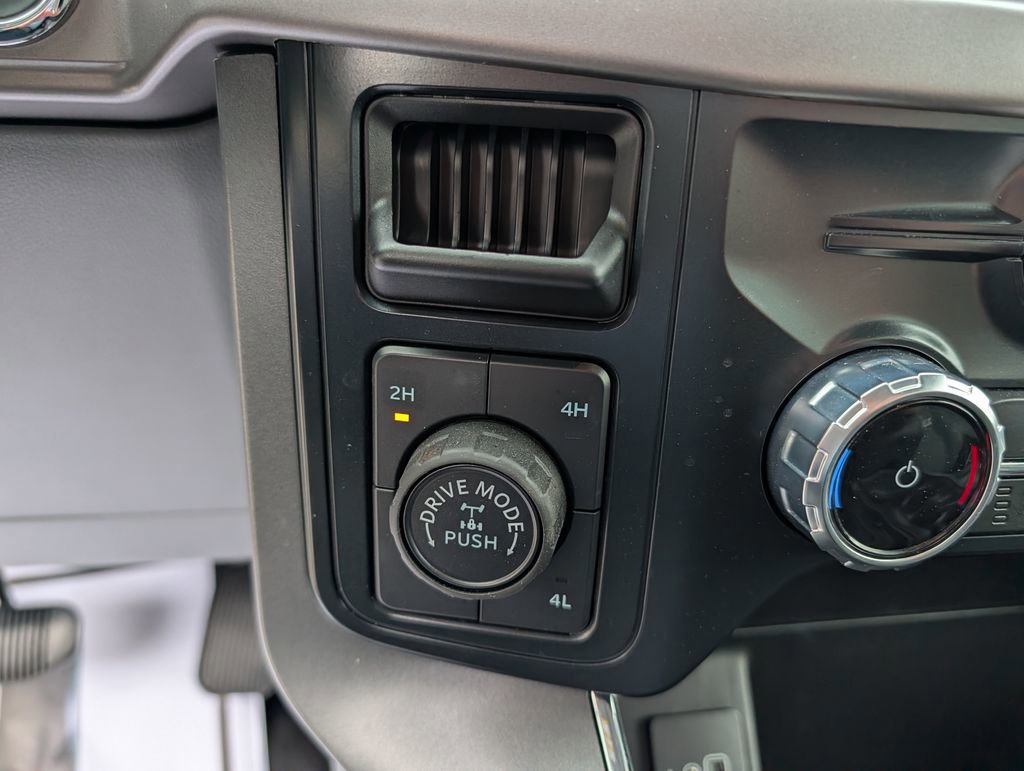 Certified 2025 Ford F150 XLT w/ Equipment Group 302A MID image 16