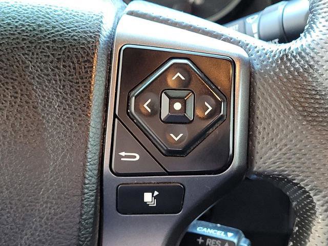 Used 2022 Toyota Tacoma TRD Sport AWD/4WD image 33