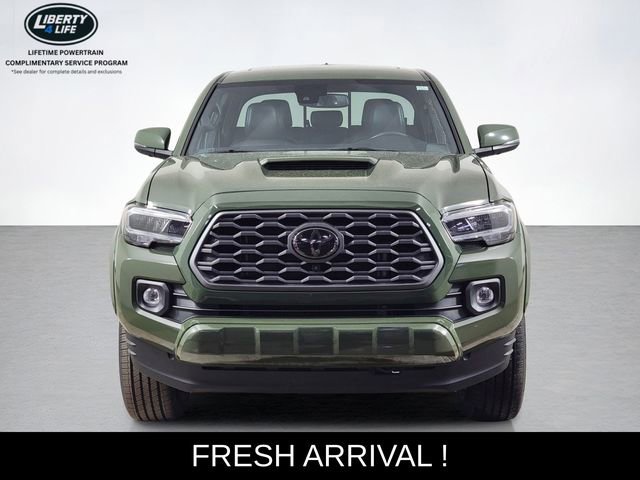 Used 2021 Toyota Tacoma TRD Sport w/ TRD Premium Sport Package AWD/4WD image 8