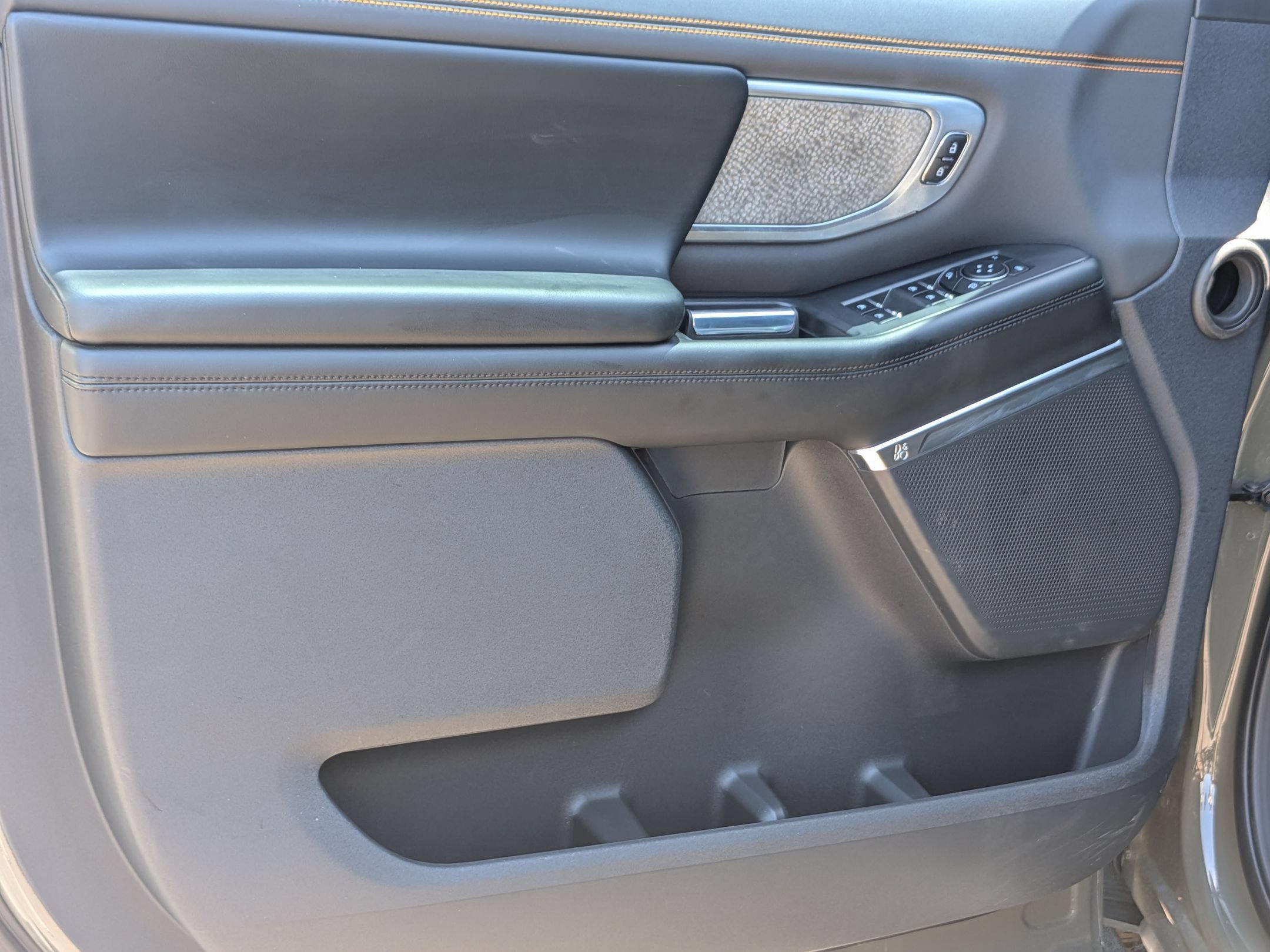 Certified 2025 Ford Expedition Tremor AWD/4WD image 11
