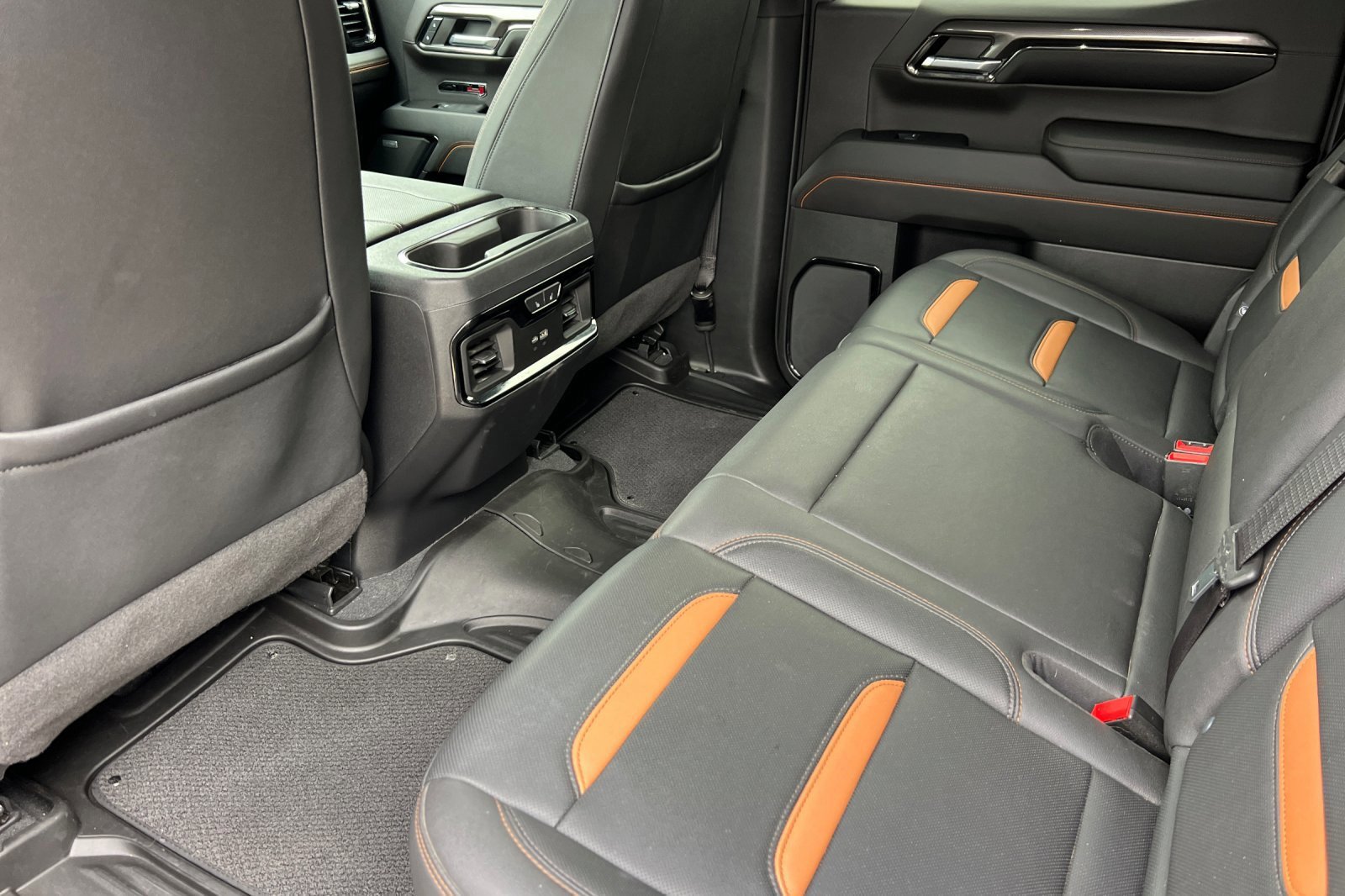 Used 2023 GMC Sierra 1500 AT4 image 13