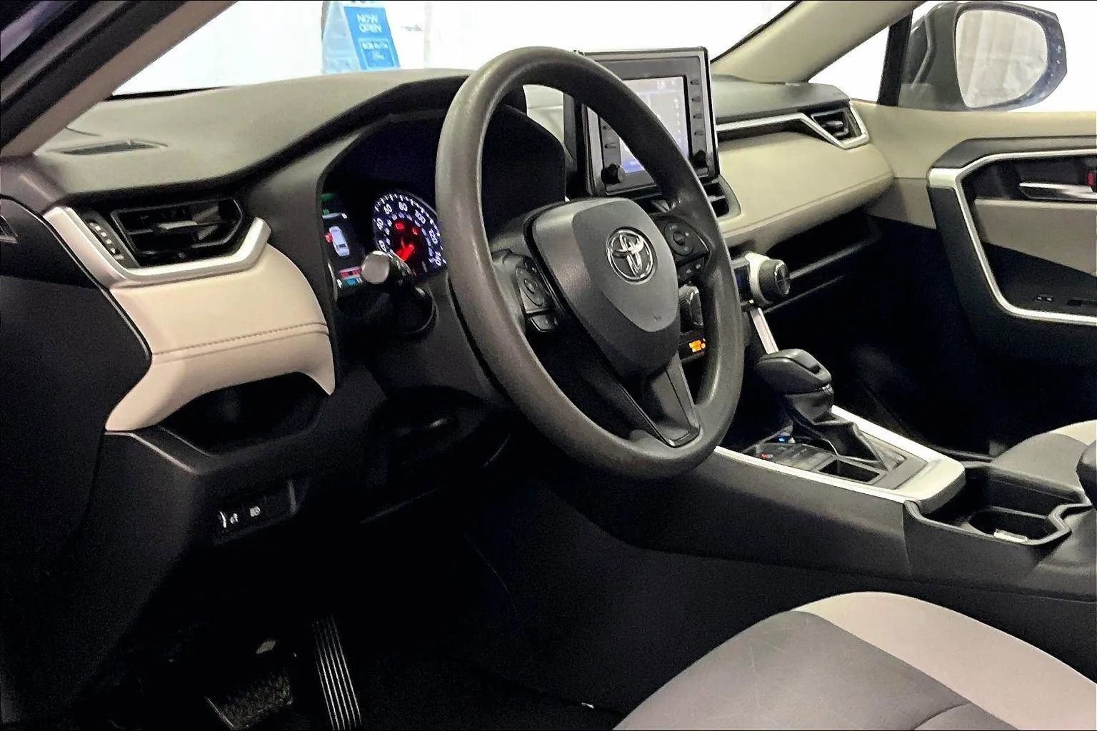 Used 2019 Toyota RAV4 XLE w/ All Weather Liner Package image 12