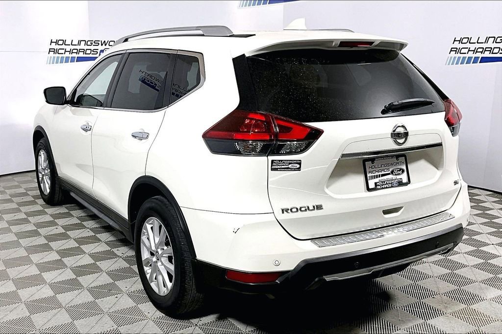Used 2020 Nissan Rogue SV image 8