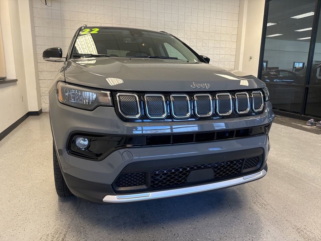 Used 2022 Jeep Compass Limited image 10