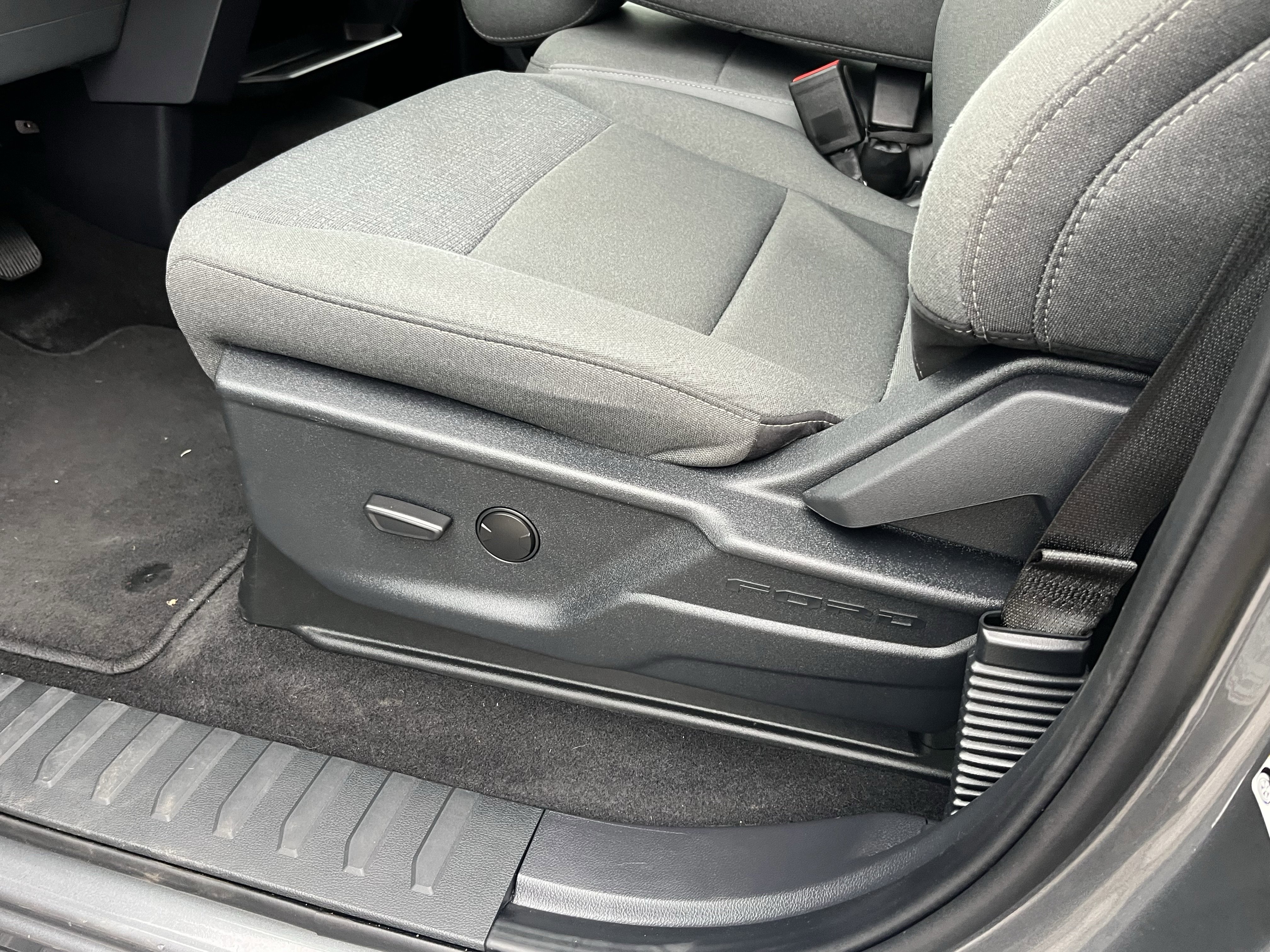 Certified 2025 Ford F150 XLT w/ Equipment Group 301A Standard image 16