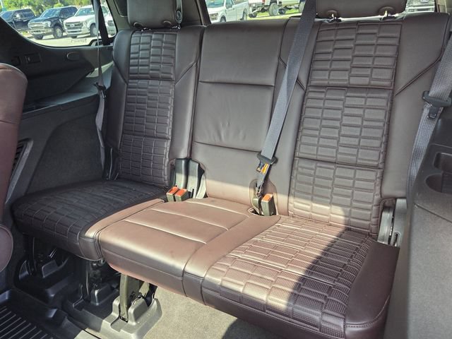 Used 2024 Cadillac Escalade Sport Platinum w/ LPO, ONYX Package AWD/4WD image 14