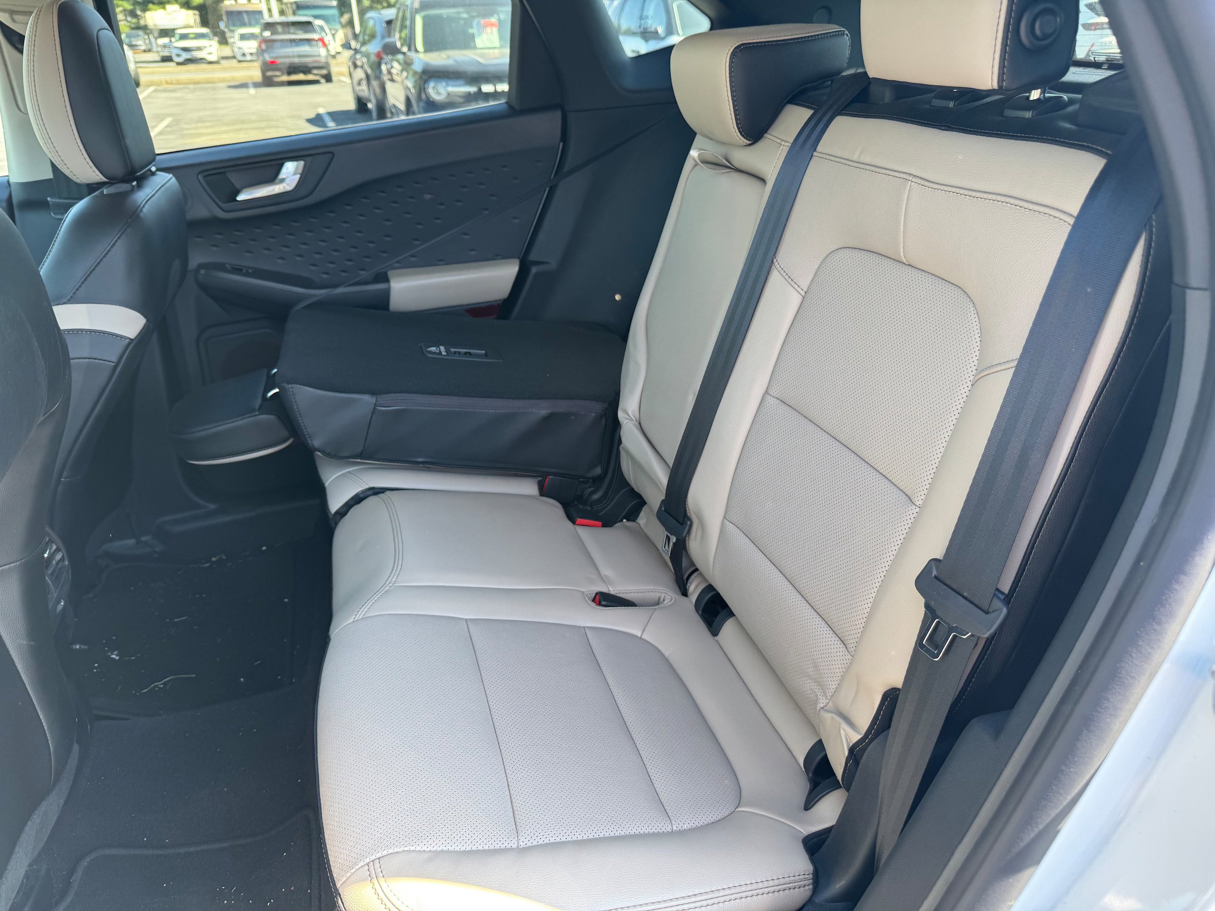 Certified 2020 Ford Escape Titanium AWD/4WD image 10