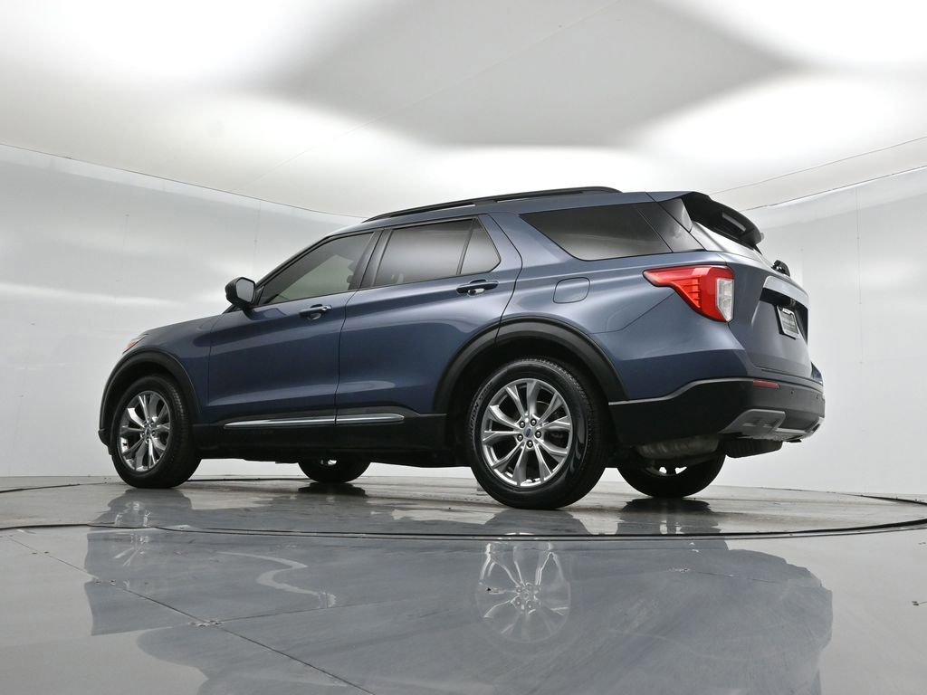 Certified 2021 Ford Explorer XLT w/ Equipment Group 202A image 20