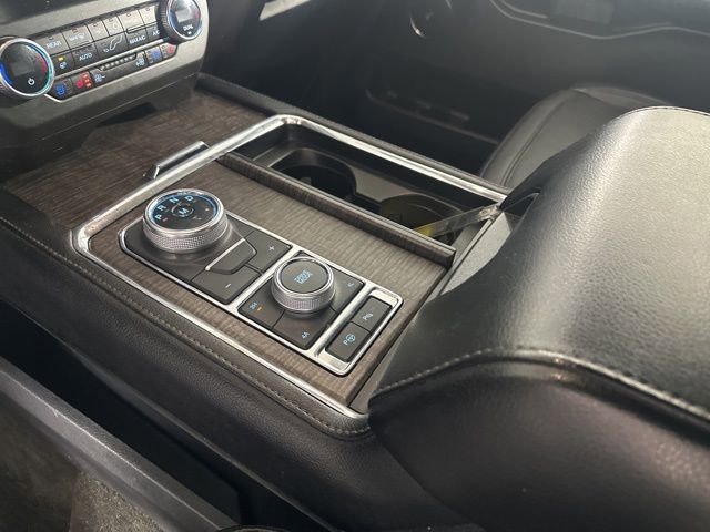 Certified 2020 Ford Expedition Limited w/ Special Edition Package image 16