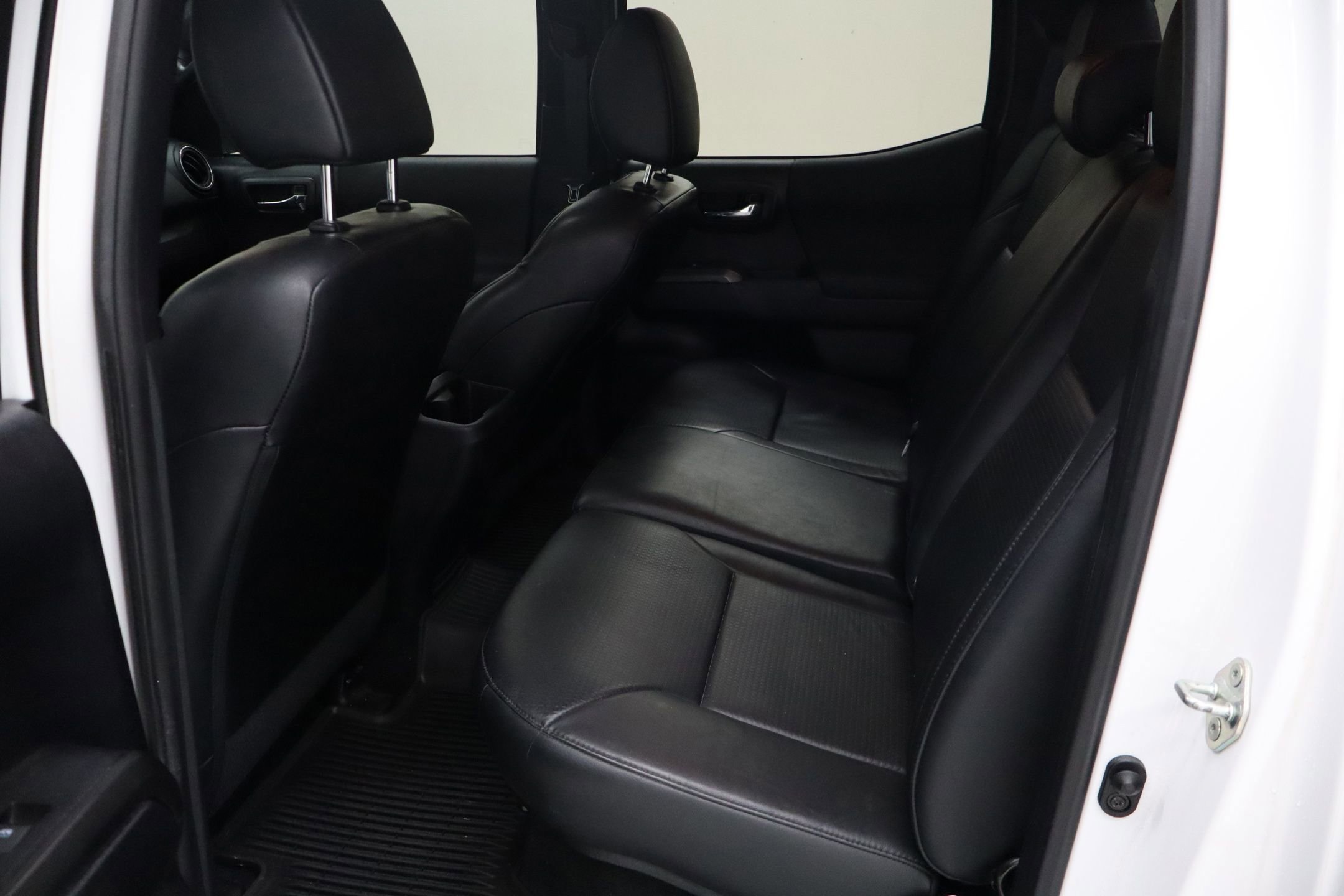 Used 2020 Toyota Tacoma TRD Off-Road w/ TRD Premium Off Road Package image 27