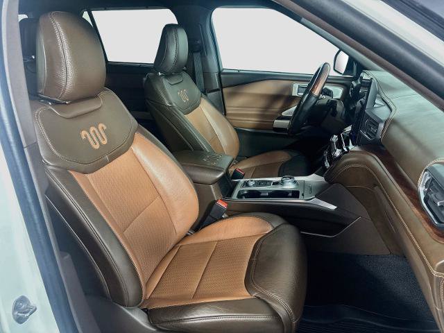 Certified 2023 Ford Explorer King Ranch w/ Technology Package AWD/4WD image 31