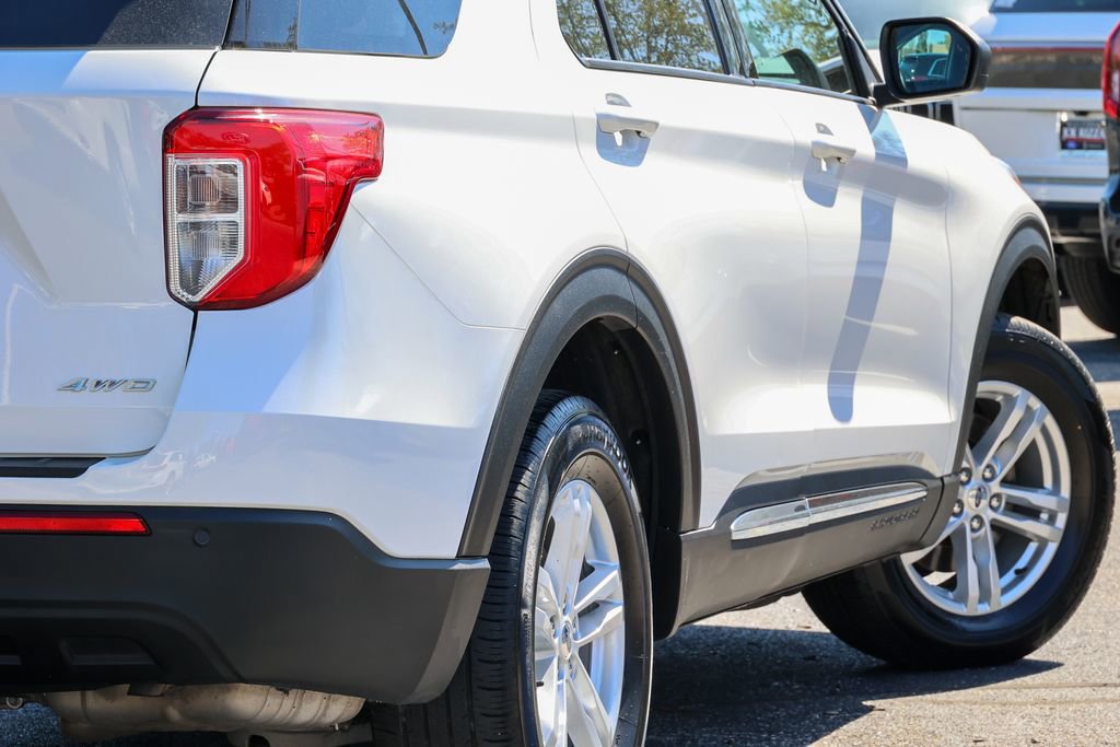 Certified 2023 Ford Explorer XLT w/ Class IV Trailer Tow Package AWD/4WD image 18