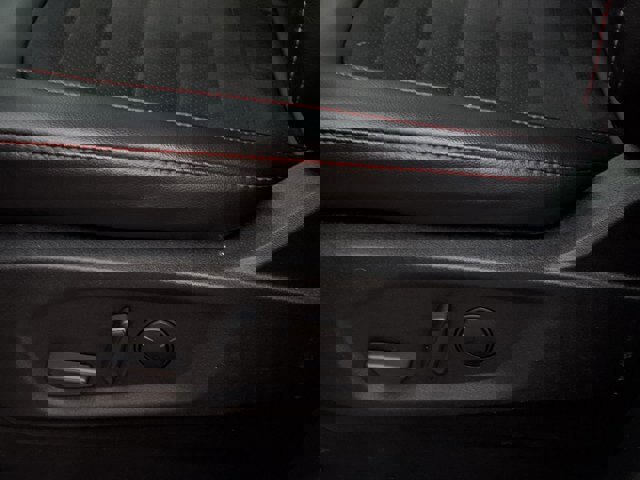 Certified 2024 Ford Edge ST-Line image 8