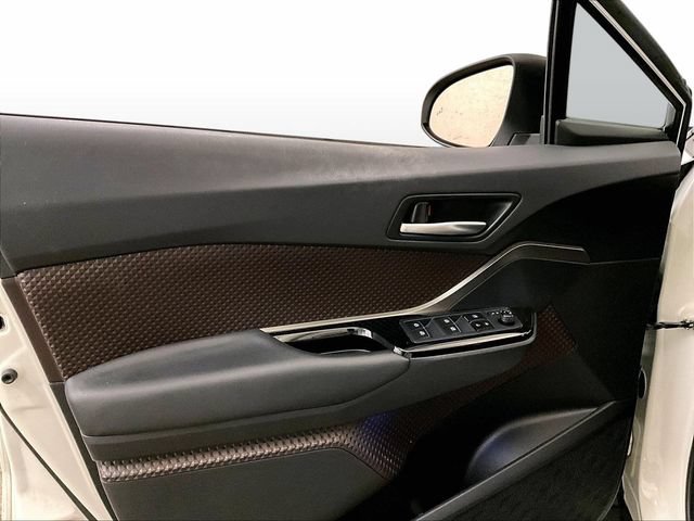 Used 2019 Toyota C-HR FWD image 22