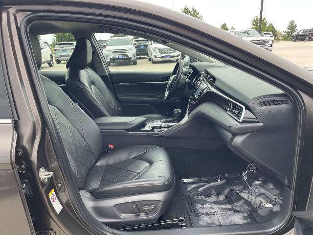 Used 2018 Toyota Camry XLE FWD image 19