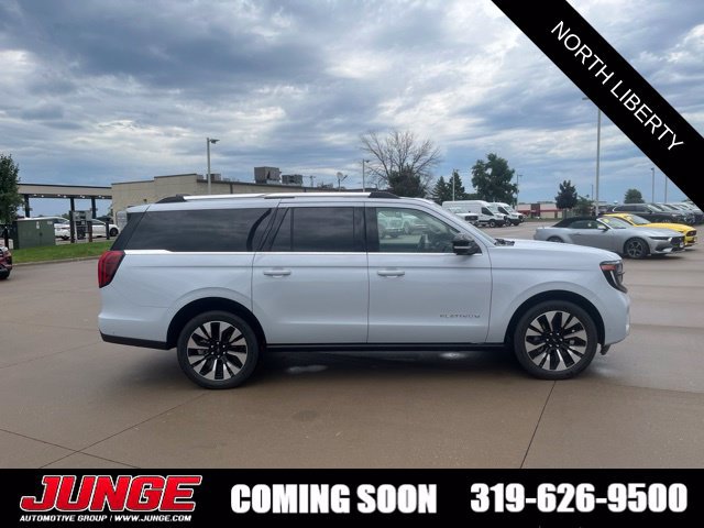 Certified 2025 Ford Expedition Max Platinum w/ Driver's Package AWD/4WD image 4