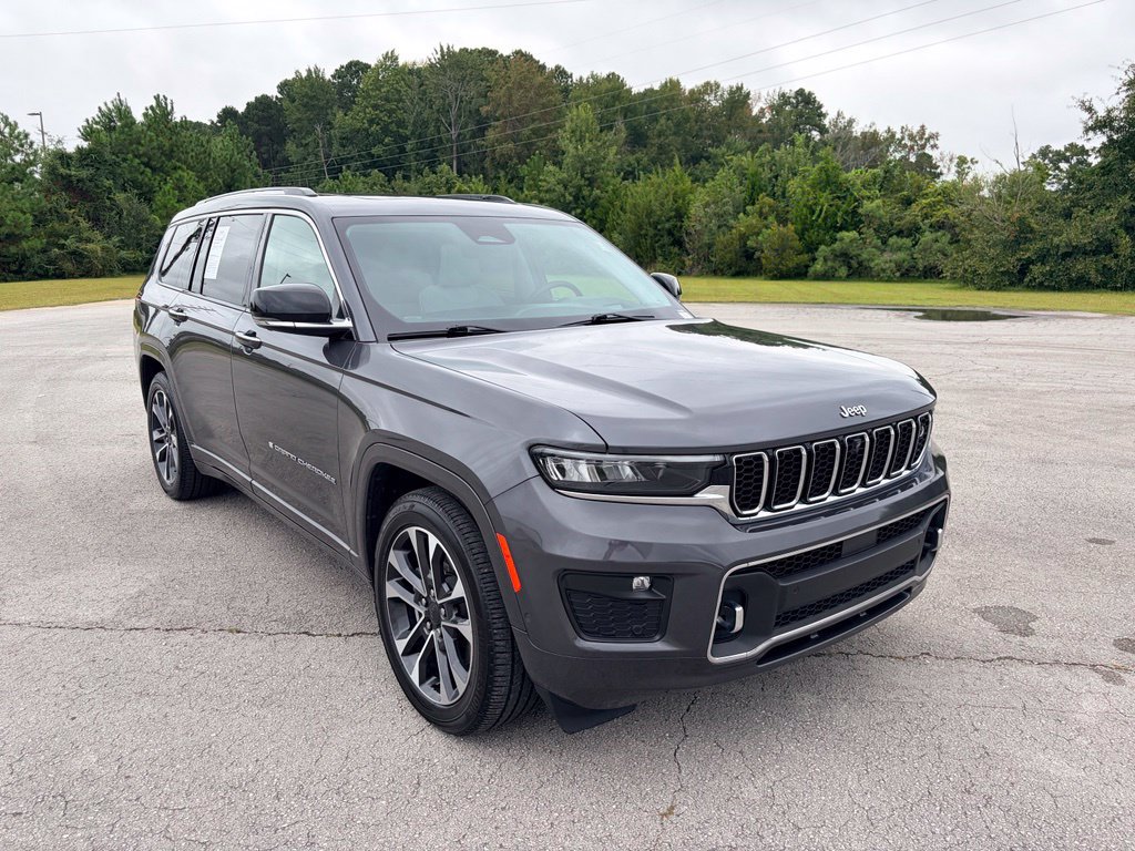 Used 2022 Jeep Grand Cherokee L Overland w/ Advanced Protech Group III AWD/4WD image 1
