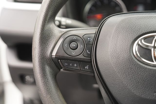 Used 2022 Toyota RAV4 XLE FWD image 22