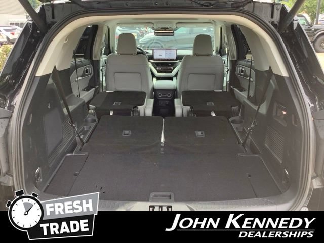 Certified 2025 Ford Explorer Platinum w/ LUX Leather Package AWD/4WD image 36