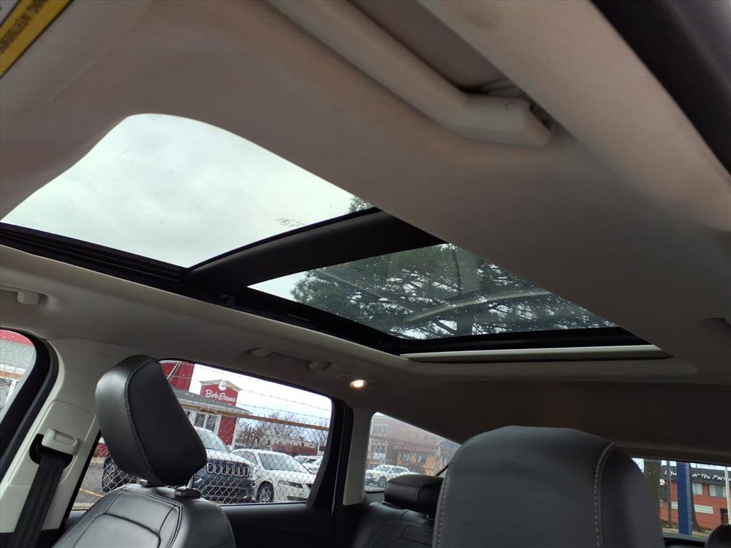 Certified 2018 Ford Escape Titanium w/ Ford Safe & Smart Package image 15