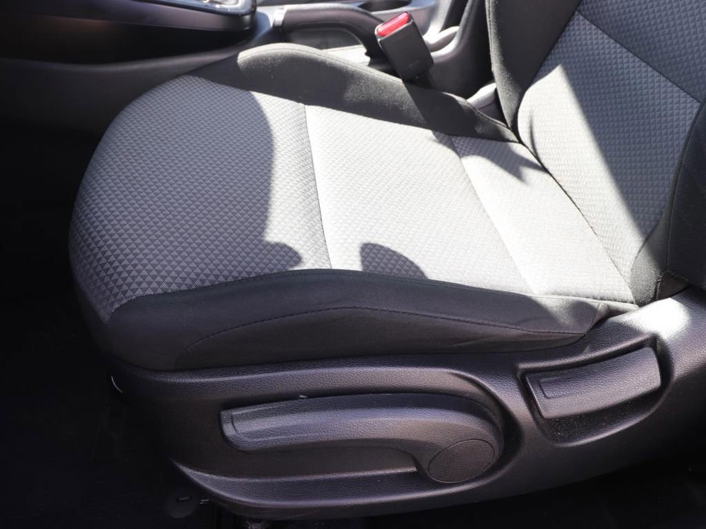 Used 2025 Kia Soul LX w/ LX Technology Package image 16