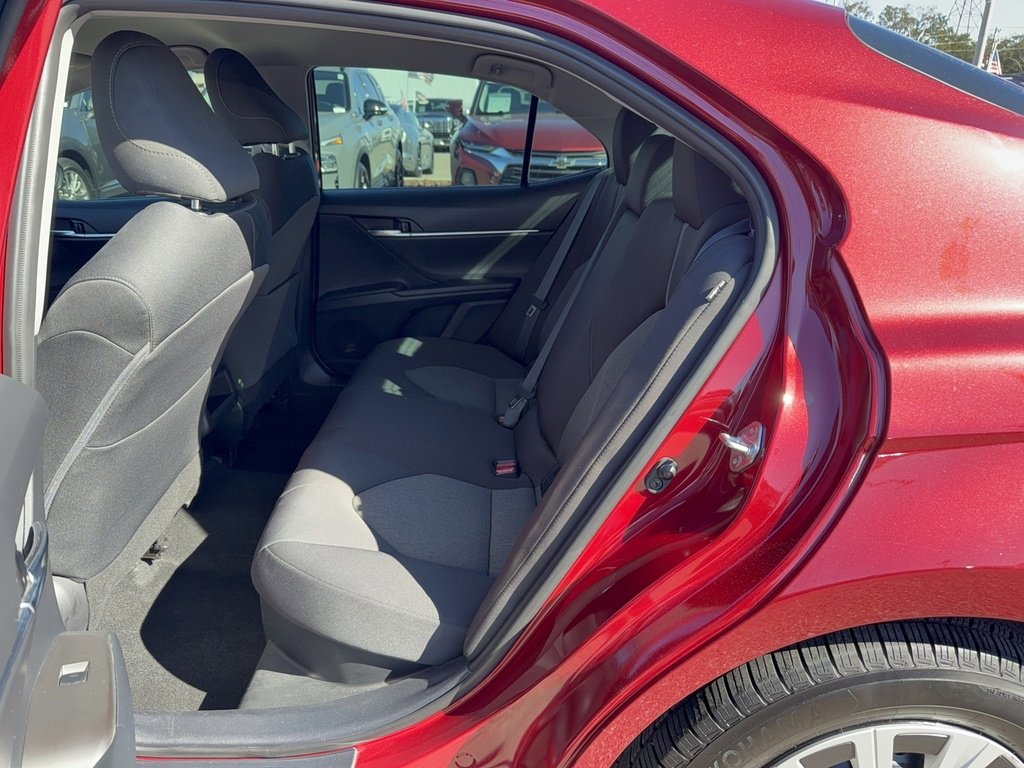 Used 2022 Toyota Camry LE image 13
