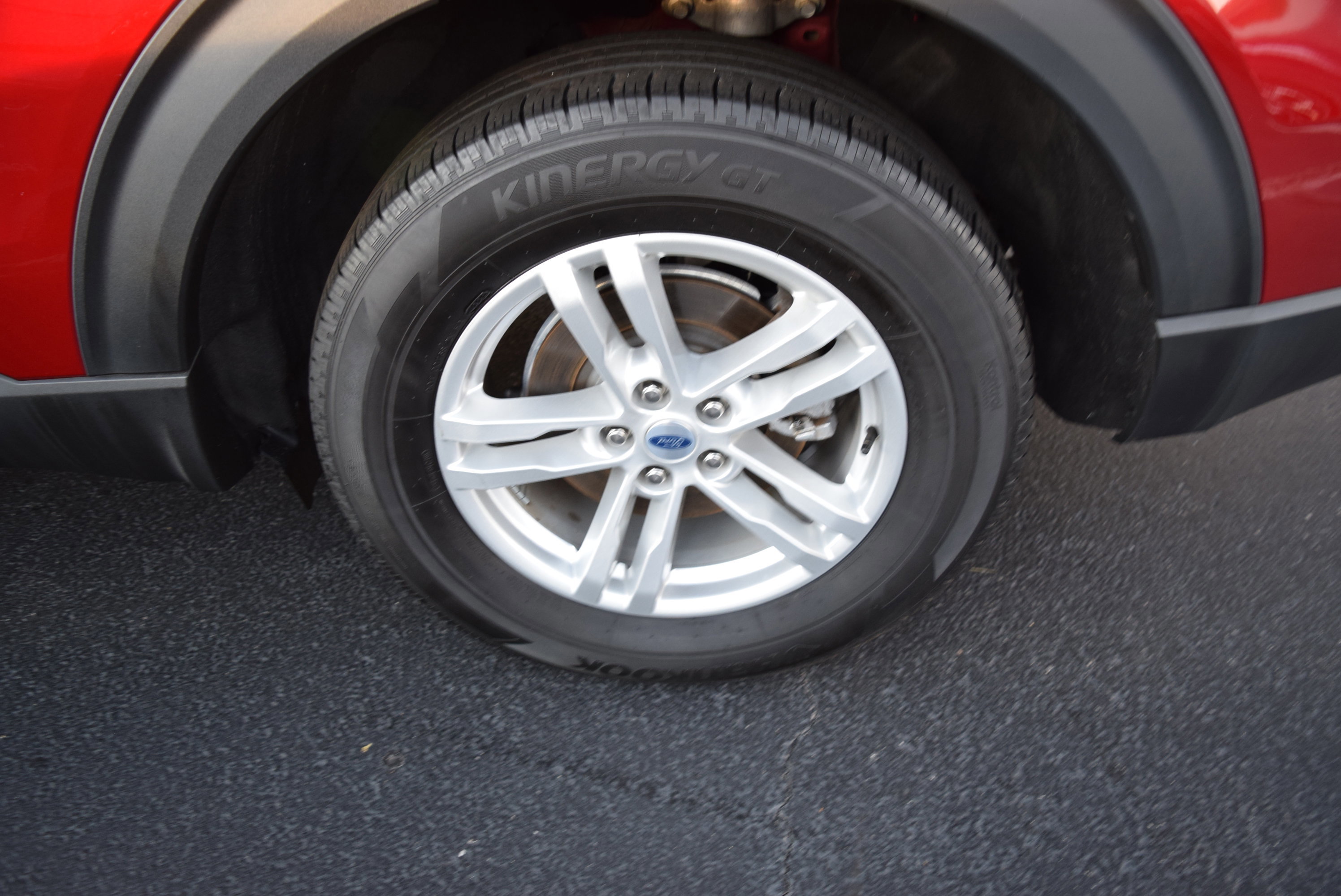 Certified 2023 Ford Explorer XLT w/ Equipment Group 202A image 7