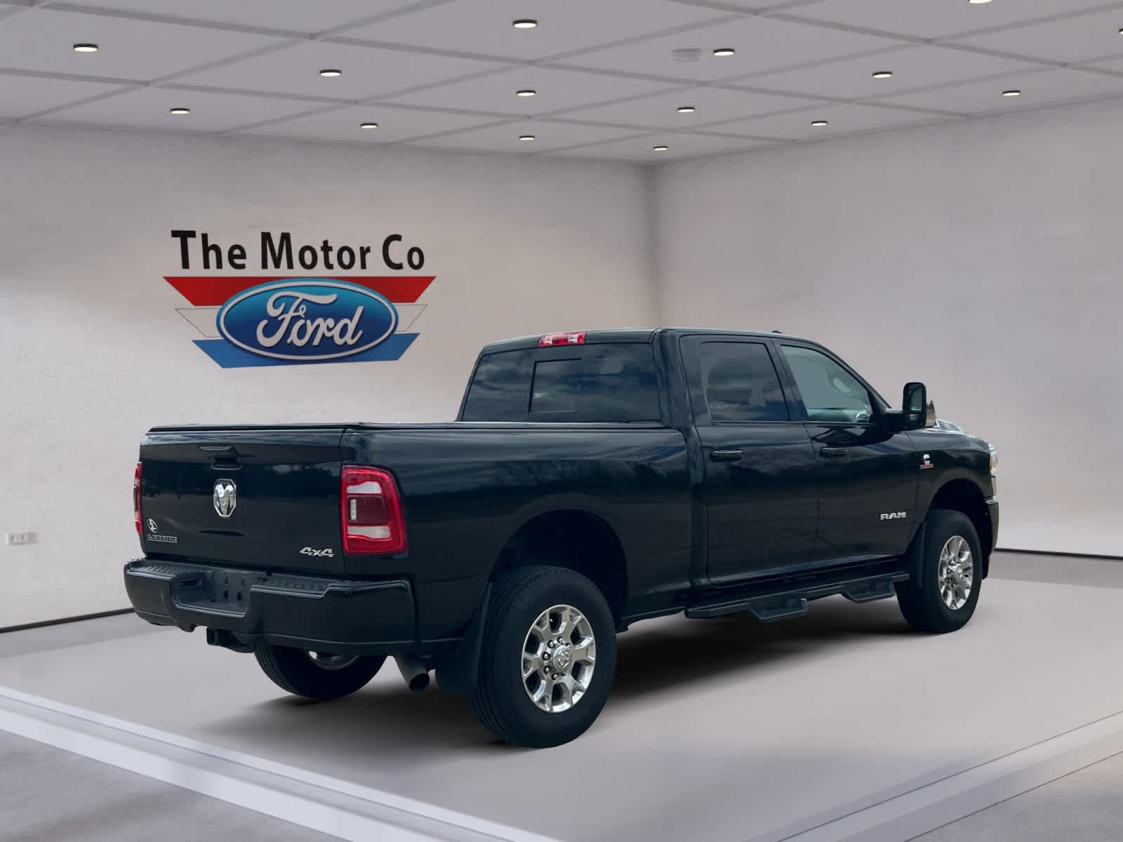 Used 2024 RAM 2500 Laramie AWD/4WD image 5