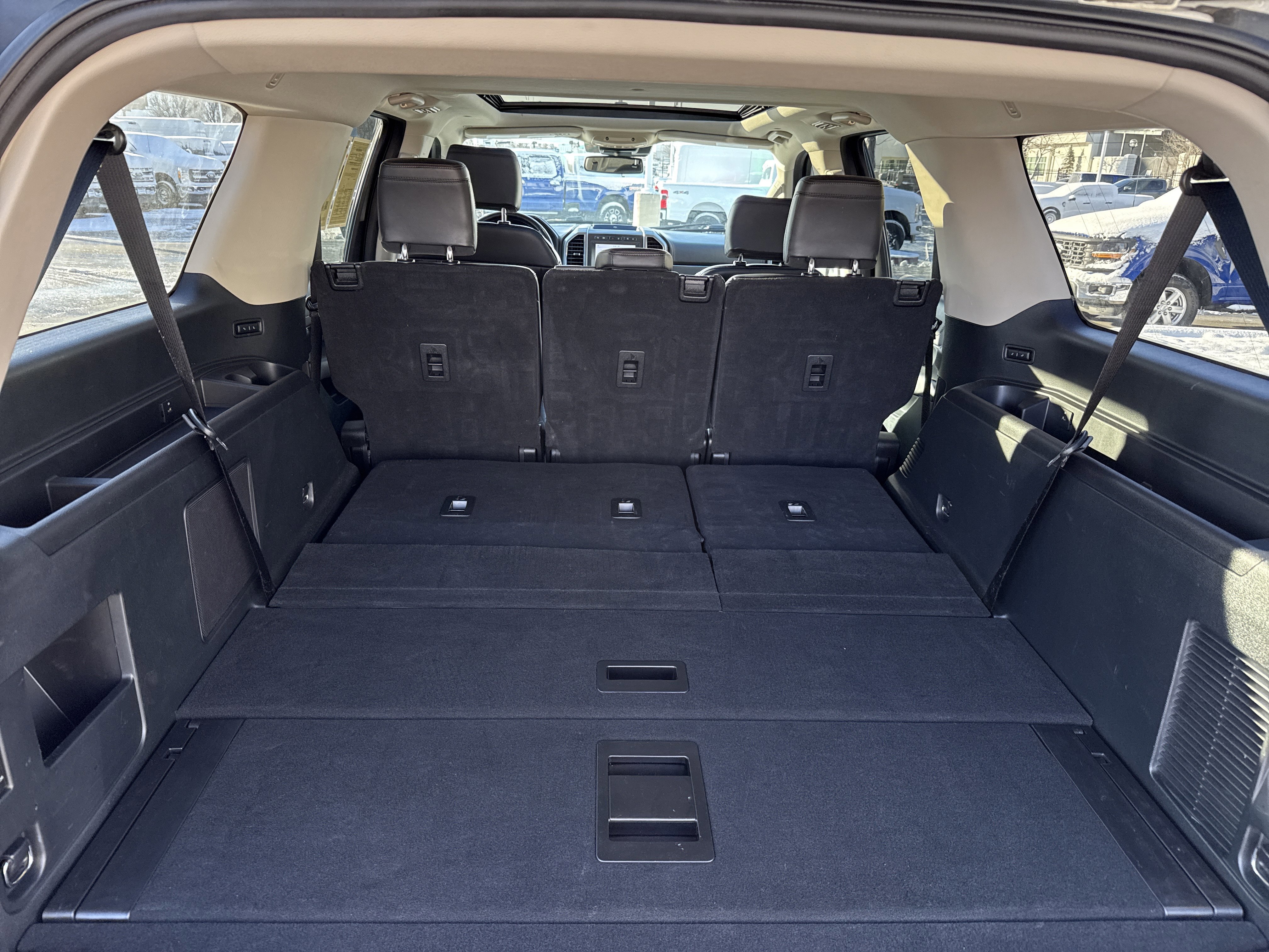 Certified 2021 Ford Expedition Max Platinum image 32