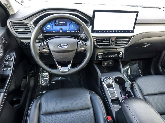 Certified 2025 Ford Escape Platinum AWD/4WD image 19