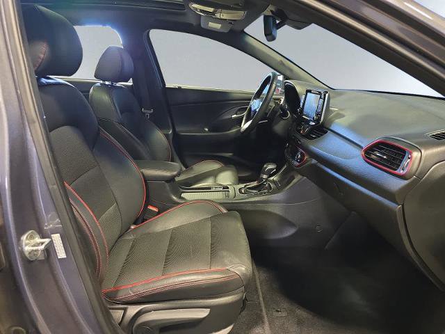 Used 2018 Hyundai Elantra GT Sport w/ Sport Tech Package 04 FWD image 19