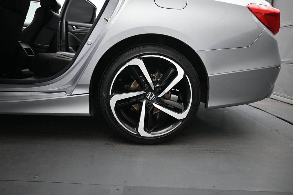 Used 2019 Honda Accord Sport image 16