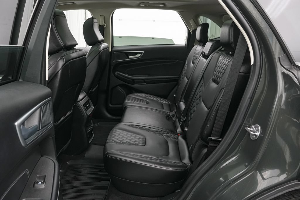 Certified 2024 Ford Edge Titanium w/ Equipment Group 301A AWD/4WD image 19