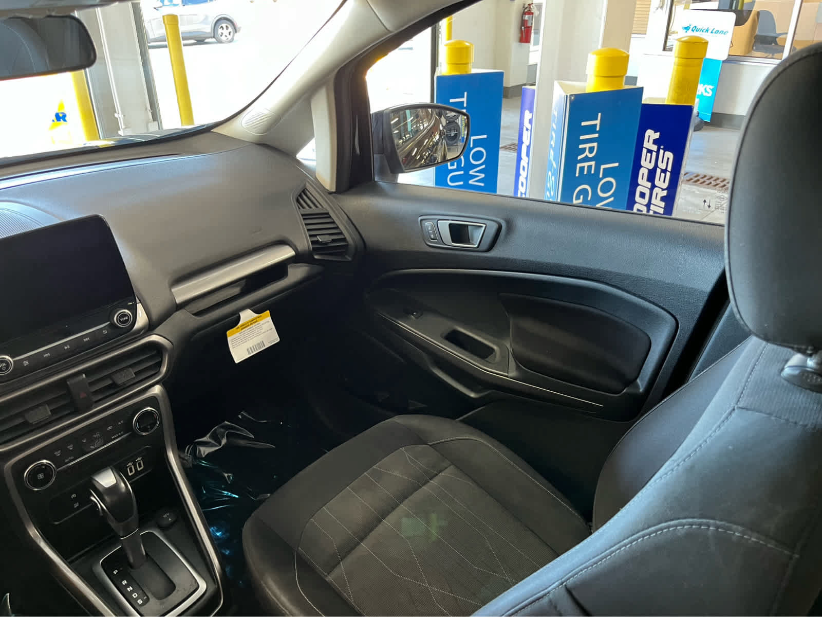 Certified 2020 Ford EcoSport SE w/ SE Convenience Package AWD/4WD image 11