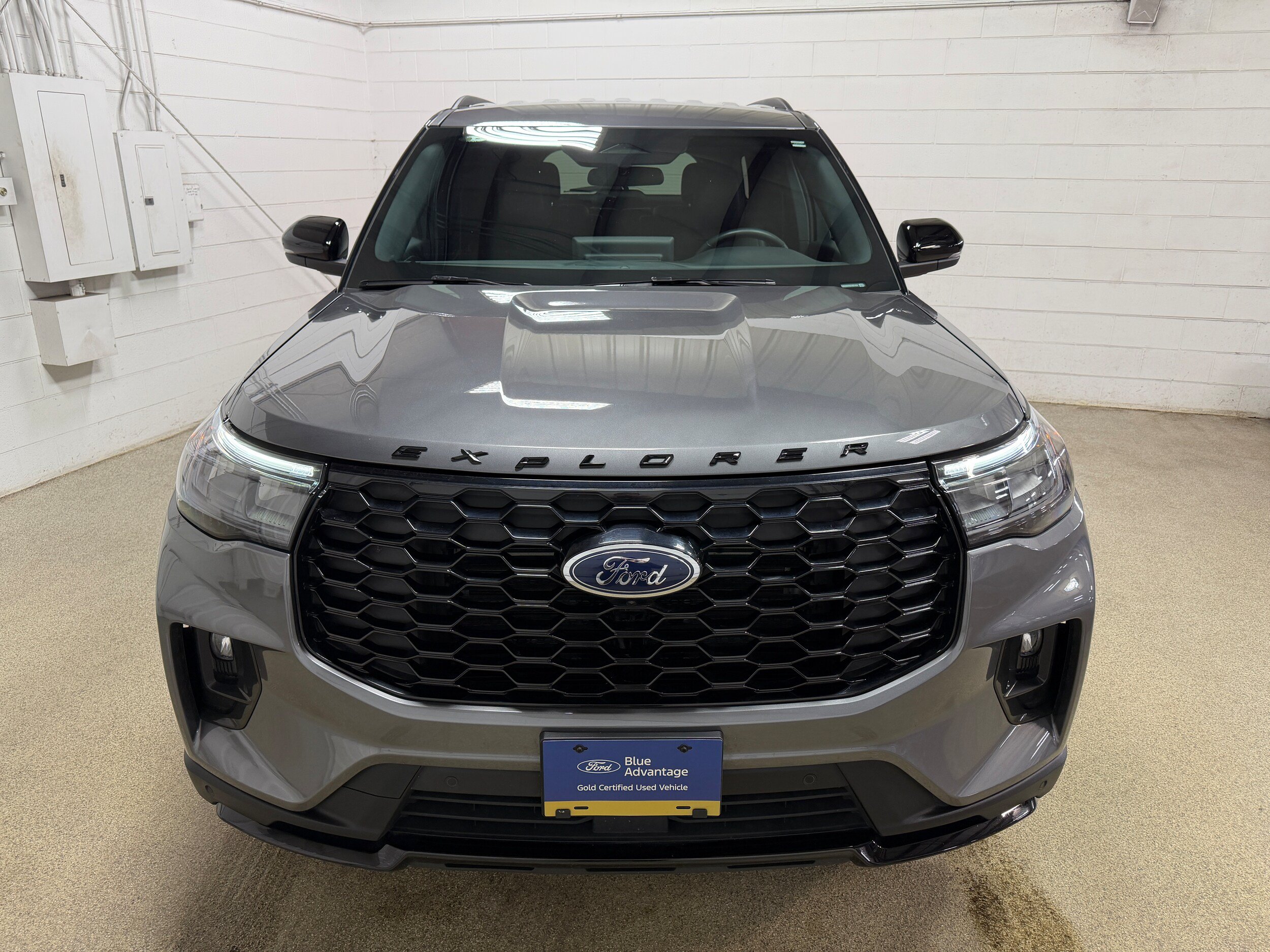 Certified 2025 Ford Explorer ST-Line AWD/4WD image 28