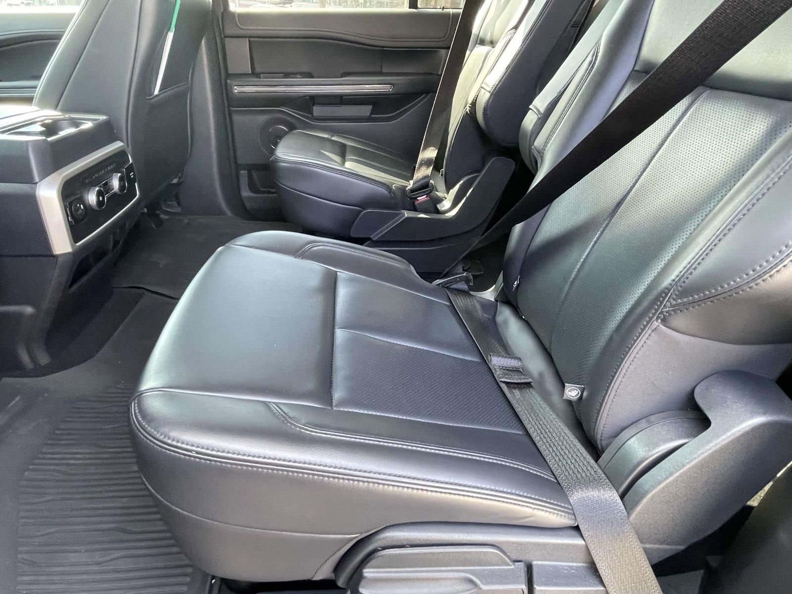 Certified 2023 Ford Expedition Max XLT image 10