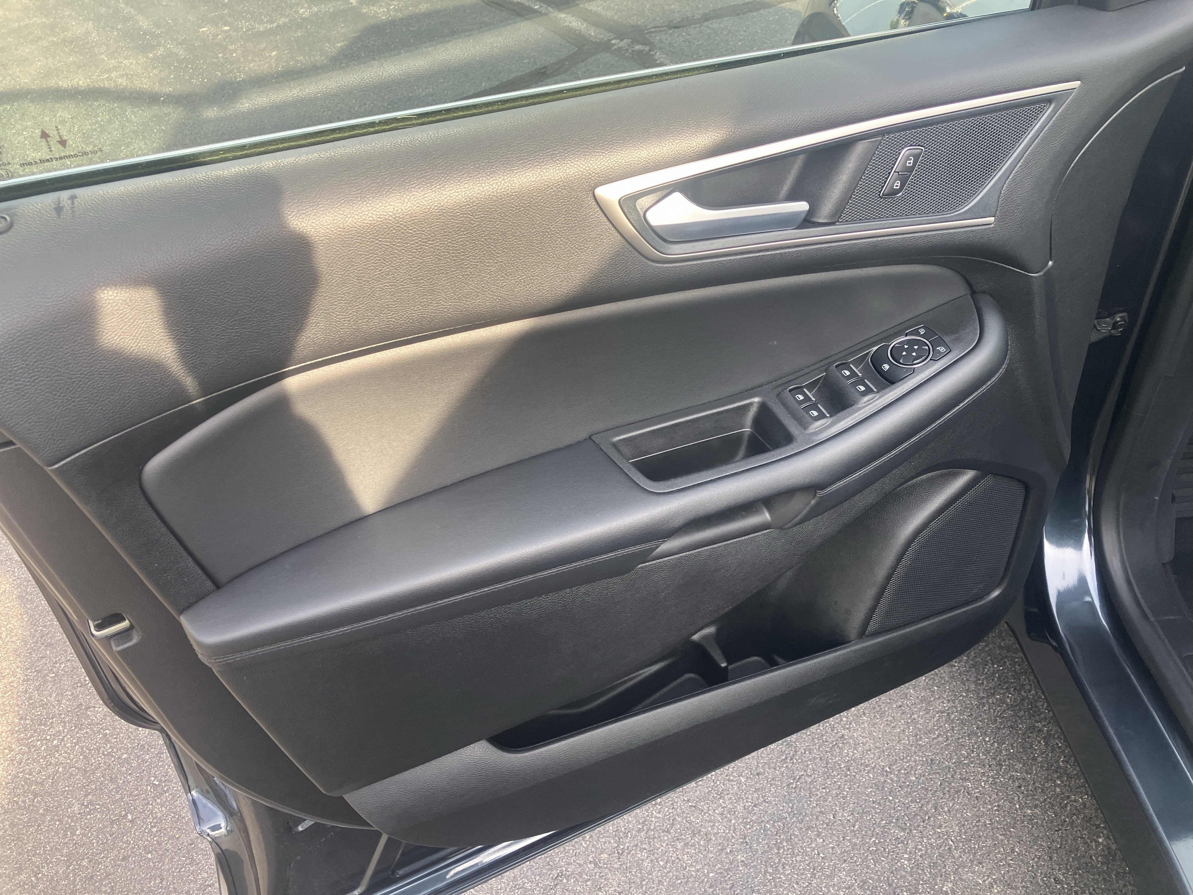 Certified 2024 Ford Edge SEL w/ Convenience Package AWD/4WD image 18