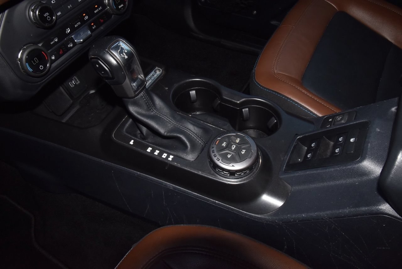 Certified 2023 Ford Bronco Outer Banks w/ Sasquatch Package AWD/4WD image 32